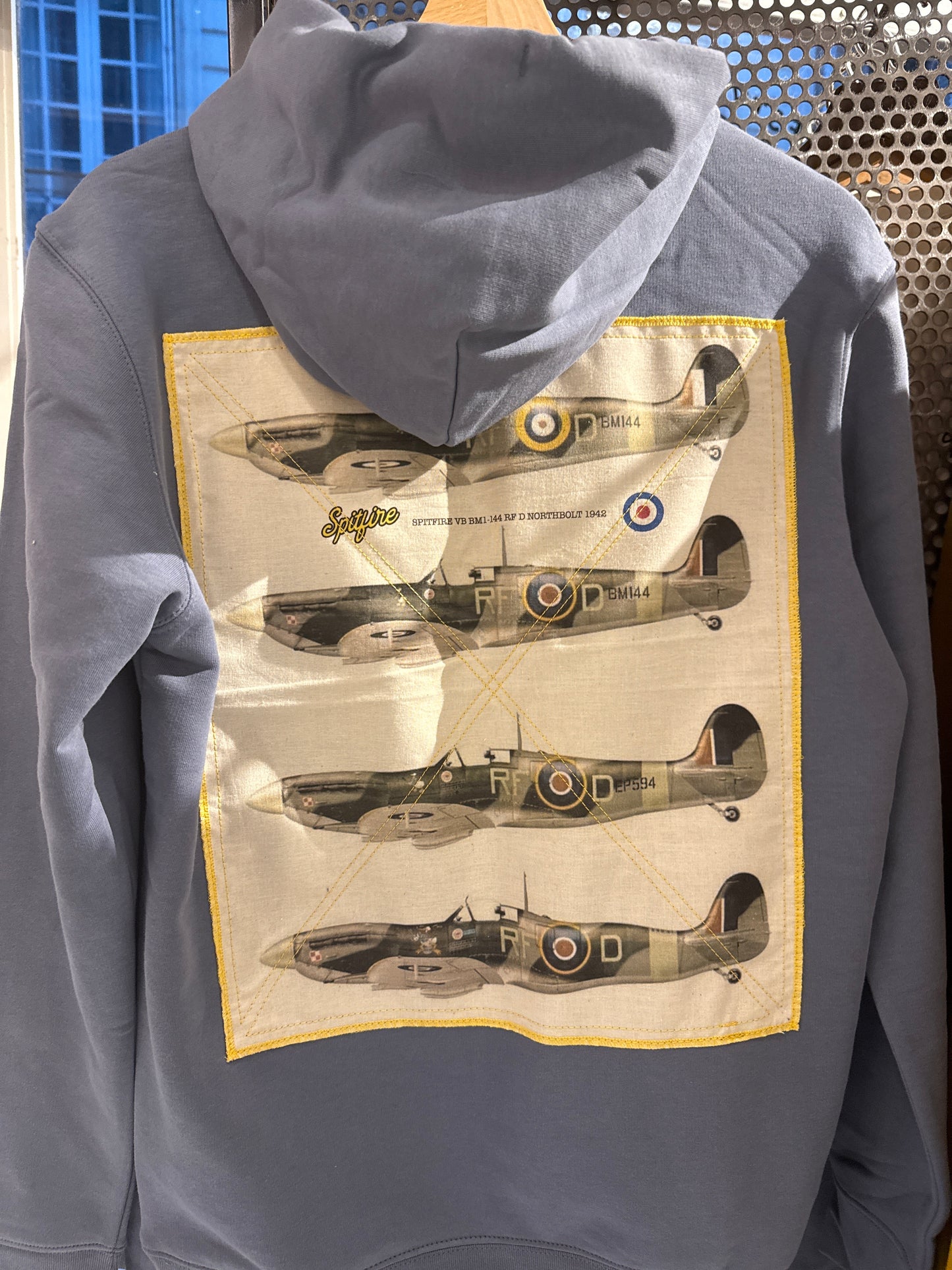 Sweat-shirt Hoodies Spitfire Iconic war machine gris minérale