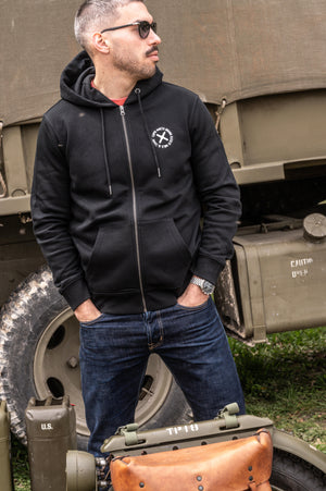 IBV Snake Tank Zip-Up Sweatshirt – In Benzina Veritas Company – Unisex Black | Capu Mattu