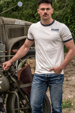 T-shirt Atlantic Beach Race – Sand & Steel – Popeye Hot Rod | Capu Mattu Speed Authority